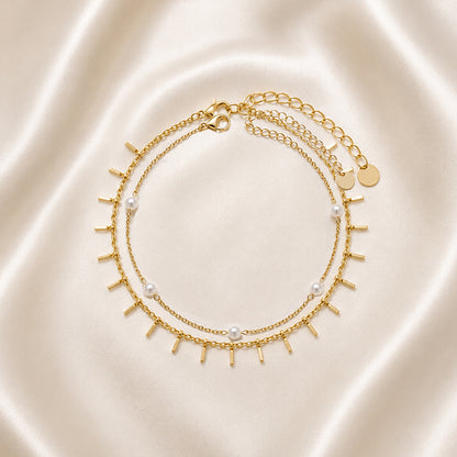 Two layers Gold anklet with pearls.