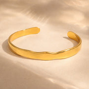 Auréline Sculpted Gold Cuff
