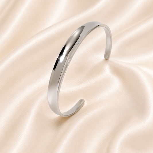 Celeste Sculpted Curve Cuff